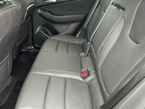 Used 2020 Buick Encore GX Essence w/ Experience Buick Package image 18