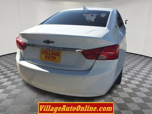 Used 2017 Chevrolet Impala LS image 13