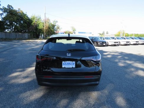 Used 2023 Honda HR-V LX image 4