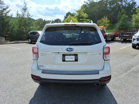 Used 2017 Subaru Forester 2.5i Limited image 6