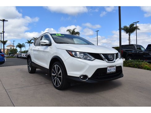 Used 2018 Nissan Rogue Sport SL image 3