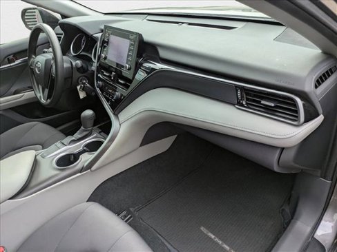 Used 2024 Toyota Camry LE image 25