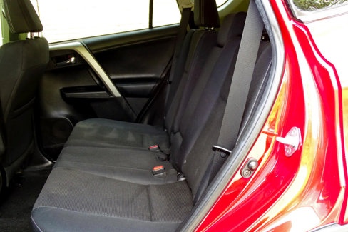 Used 2017 Toyota RAV4 XLE image 15