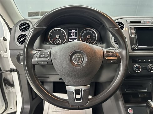 Used 2017 Volkswagen Tiguan S image 21