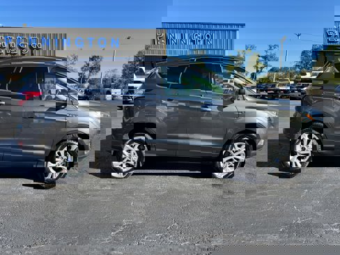 Used 2018 Ford Escape SE image 8