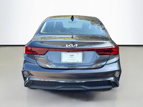 Used 2024 Kia Forte LXS image 6