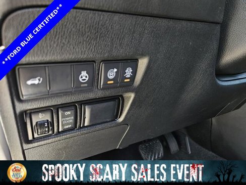 Used 2019 Nissan Armada Platinum w/ Captain's Chairs Package image 22