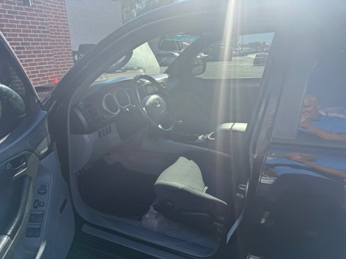 Used 2005 Toyota 4Runner SR5 image 9