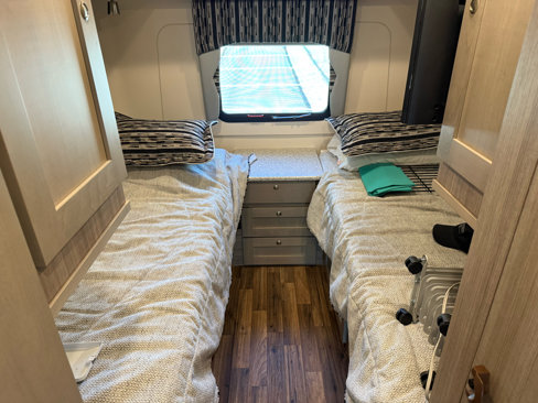 Used 2019 Ford E-450 and Econoline 450 Super Duty w/ Motorhome Prep Package image 21