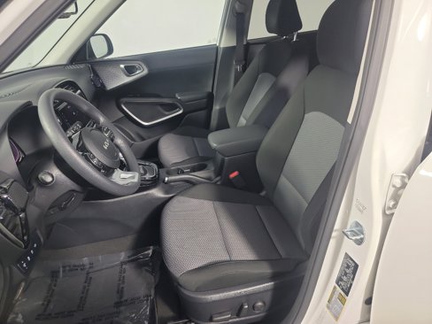 Certified 2023 Kia Soul S image 19