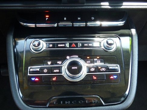 Used 2021 Lincoln Corsair FWD image 16