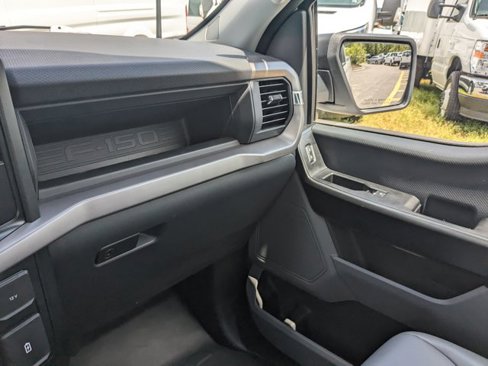 Used 2024 Ford F150 XL image 16
