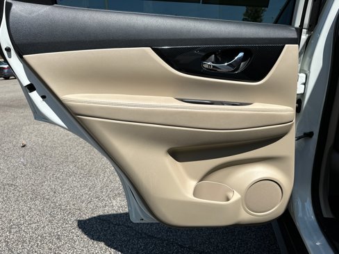 Certified 2019 Nissan Rogue SL w/ Premium Package image 22