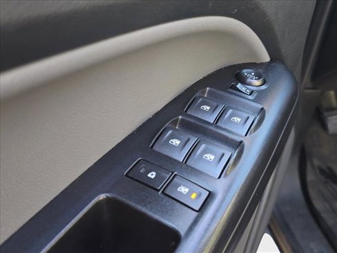 Used 2020 Chevrolet Colorado W/T w/ WT Convenience Package image 8