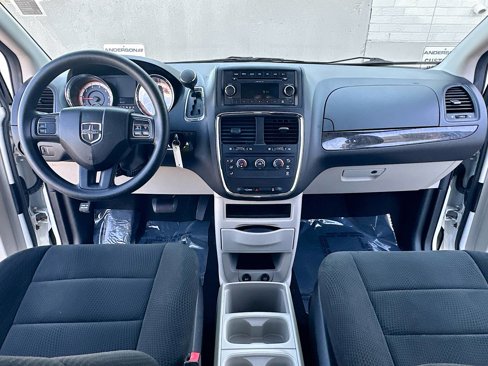Used 2011 Dodge Grand Caravan Express image 3