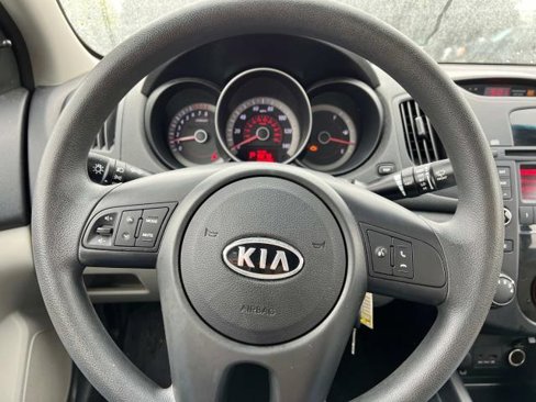 Used 2010 Kia Forte LX w/ Convenience Pkg image 14
