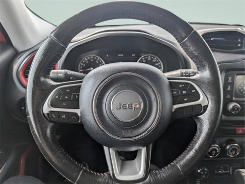 Used 2016 Jeep Renegade Trailhawk image 24