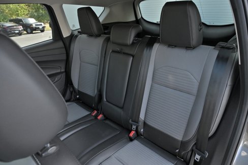 Used 2017 Ford Escape Titanium image 17