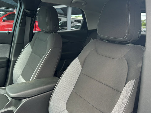Used 2024 Chevrolet TrailBlazer LT w/ Convenience Package image 14