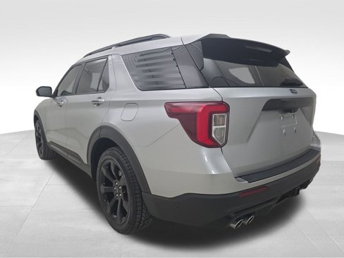 Used 2020 Ford Explorer ST w/ ST Street Pack image 7