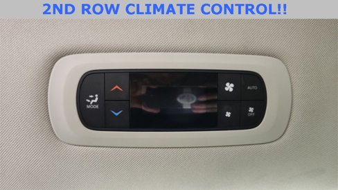 Used 2023 Chrysler Pacifica Touring-L image 24