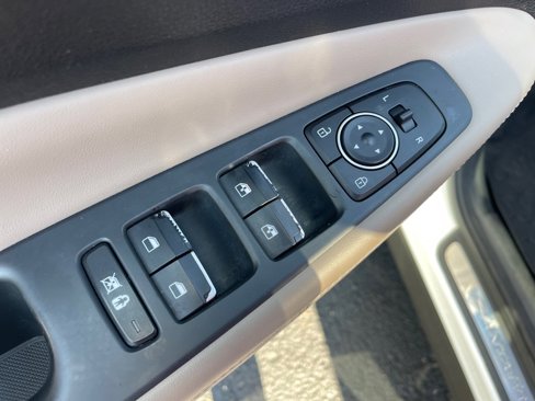 Used 2019 Hyundai Santa Fe FWD image 8