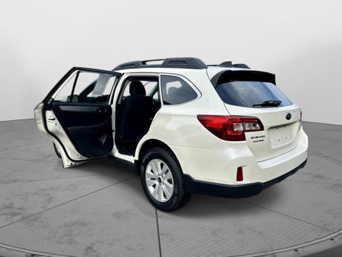 Used 2017 Subaru Outback 2.5i Premium image 29