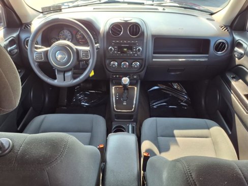 Used 2017 Jeep Patriot Latitude image 14