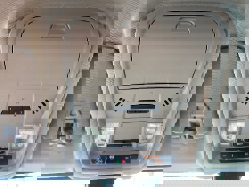 Certified 2024 GMC Terrain SLT image 28