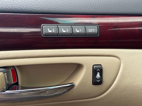Used 2008 Lexus LS 460 image 17