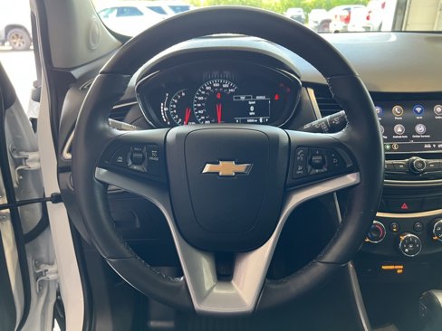 Used 2021 Chevrolet Trax LT w/ LT Convenience Package image 20