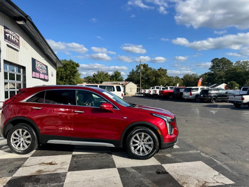 Used 2021 Cadillac XT4 Premium Luxury image 4
