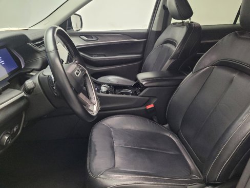 Used 2022 Jeep Grand Cherokee L Limited image 17