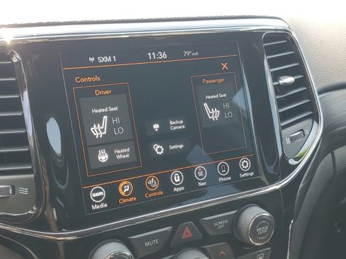 Used 2022 Jeep Grand Cherokee Laredo X image 21