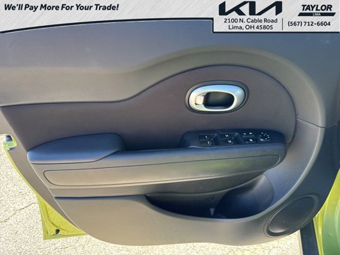 Used 2016 Kia Soul + image 25