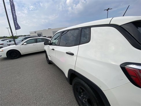 Used 2020 Jeep Compass Sport image 6