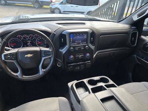 Used 2023 Chevrolet Silverado 2500 LT w/ Convenience Package image 12