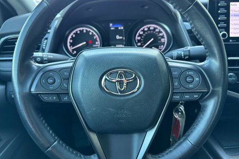 Used 2023 Toyota Camry SE image 21