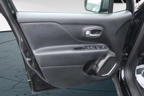 Used 2020 Jeep Renegade Limited image 9