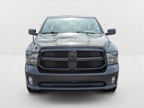 Used 2018 RAM 1500 Express image 2