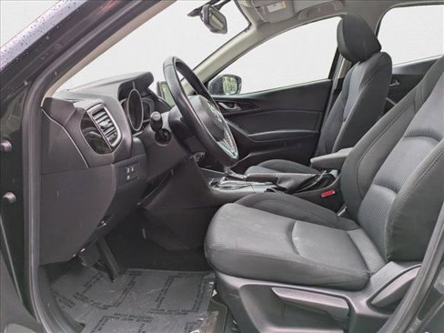 Used 2016 MAZDA MAZDA3 i Touring w/ Popular Equipment Package image 17