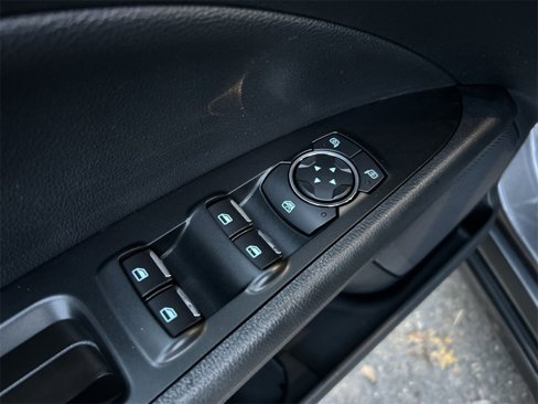 Used 2018 Ford Fusion SE w/ Fusion SE Technology Package image 16