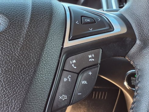 Used 2018 Ford Edge Titanium image 29