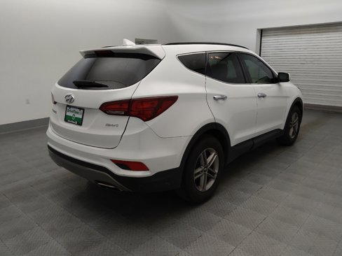 Used 2017 Hyundai Santa Fe Sport image 9