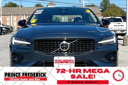Used 2024 Volvo S60 B5 Plus image 2