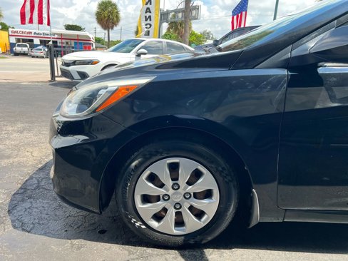 Used 2015 Hyundai Accent GLS image 26