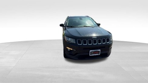 Used 2017 Jeep Compass Latitude w/ Popular Equipment Group image 36