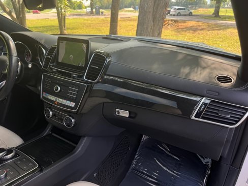 Used 2019 Mercedes-Benz GLE 43 AMG 4MATIC Coupe image 31