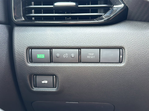 New 2025 Nissan Sentra SV image 25
