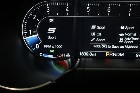 Used 2022 Ford Mustang Shelby GT500 w/ Technology Package image 95